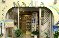 地球雑貨と癒しの空間　Nadia